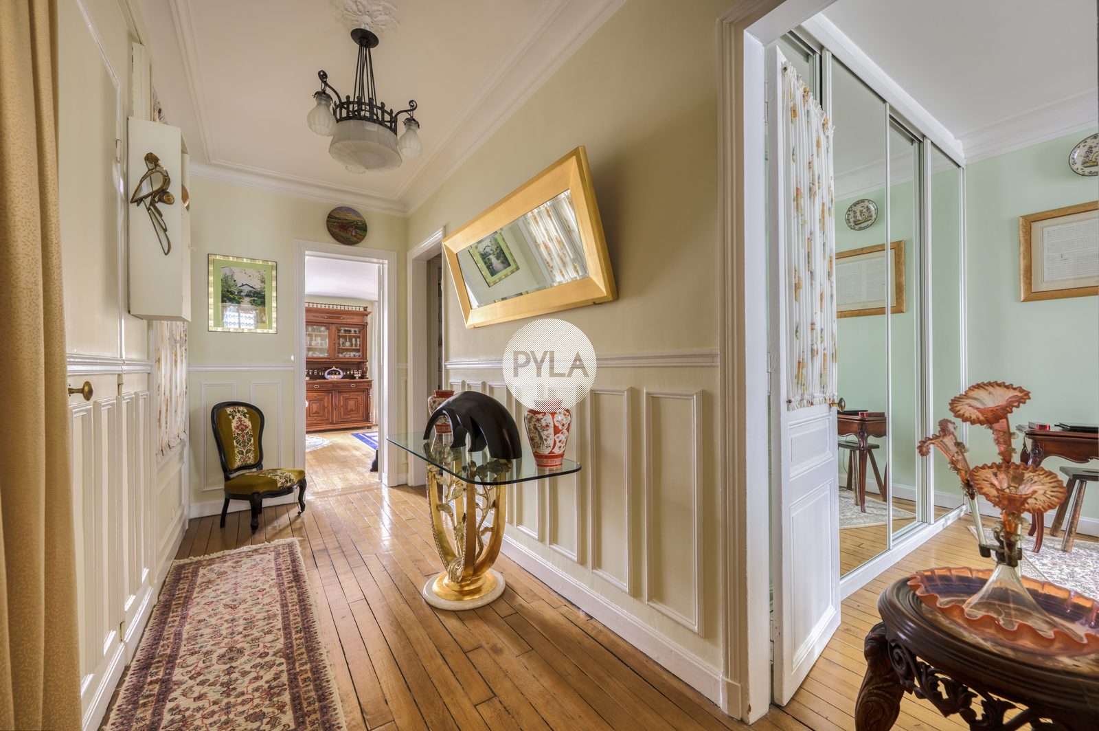 Buttes-Chaumont – T3 haussmannien, étage élevé, balcon vue Parc, photo 8