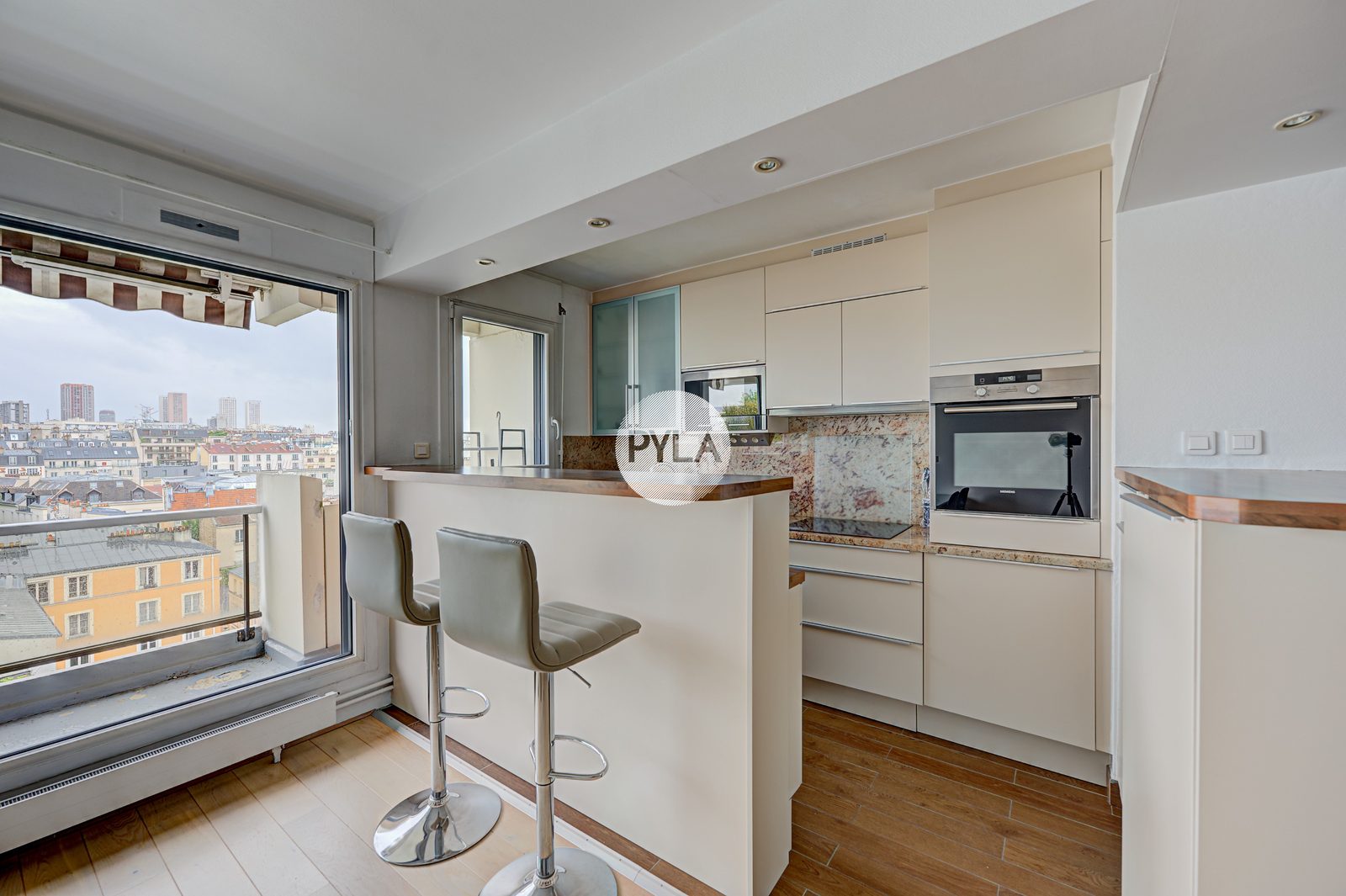Rue Censier – T2, balcon plein Sud, étage élevé, cave & parking, photo 6