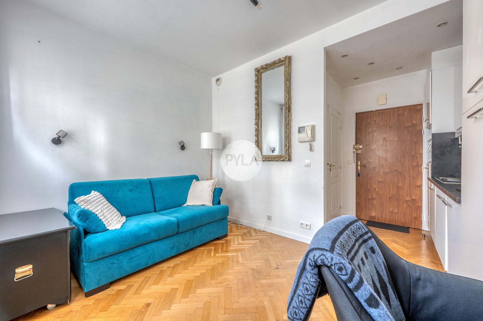 Rue Paul Barruel – Studio meublé, cave, photo 3